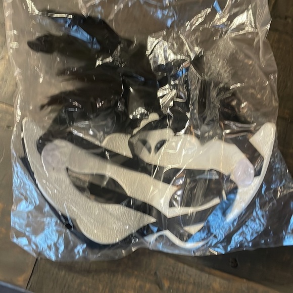 Masquerade Black & Silver Halloween Mask - Picture 3 of 7